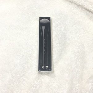 Marc Jacobs The face 2 Sculpting Foundation Brush
